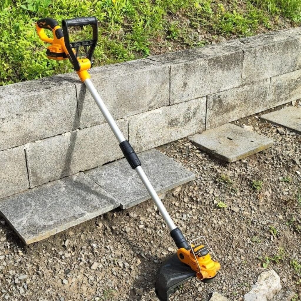Decespugliatore senza fili per uso domestico